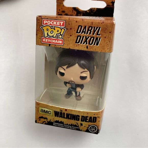Lot of 3 Walking Dead Toys McFarlane Michonnes Pet Funko Daryl Keychain Cards - Picture 9 of 11